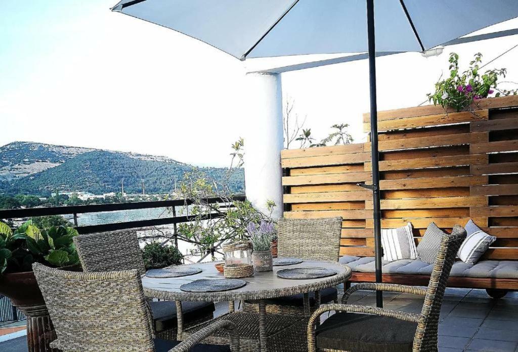 Port View Suites 2 Кавала Екстериор снимка