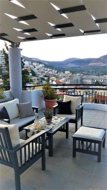 Port View Suites 2 Кавала Екстериор снимка