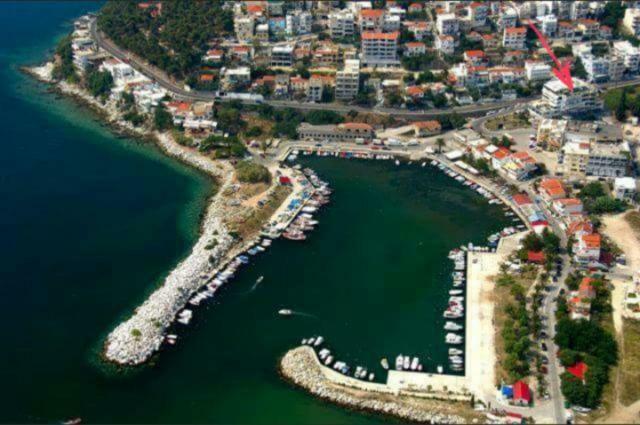 Port View Suites 2 Кавала Екстериор снимка