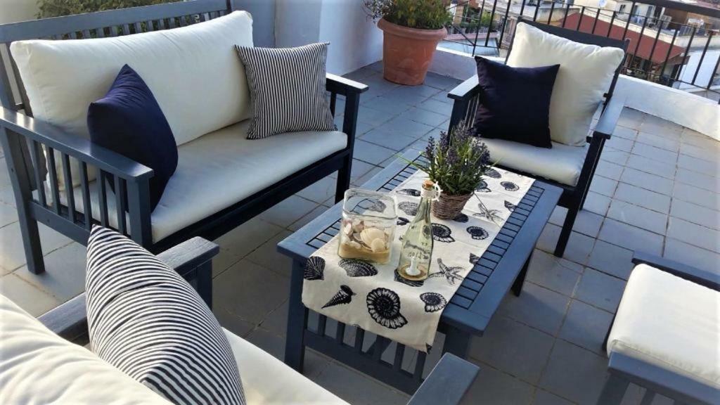 Port View Suites 2 Кавала Екстериор снимка